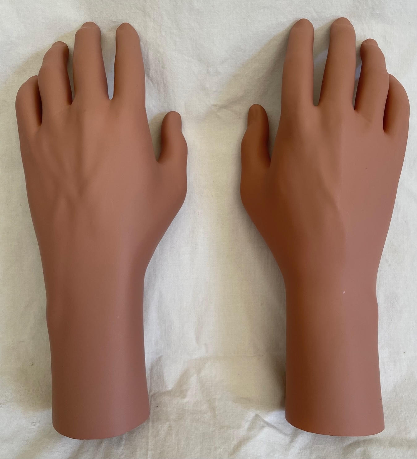 Men Lifesize Hands Soft Silicone Hand Mannequin Male Model Glove Display 1 Pair 